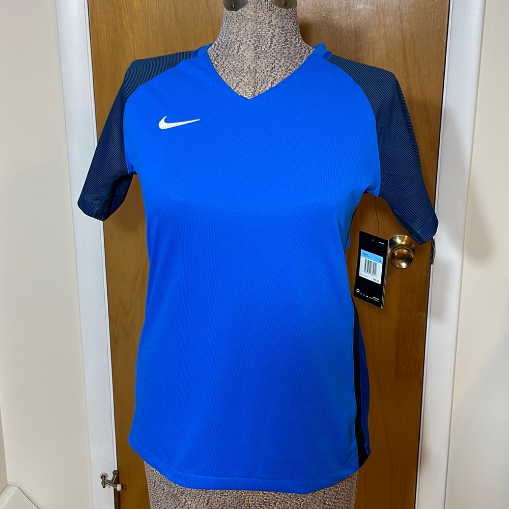 Nike NWT Womens Medium Dri-Fit Blue Short Sleeve Shirt